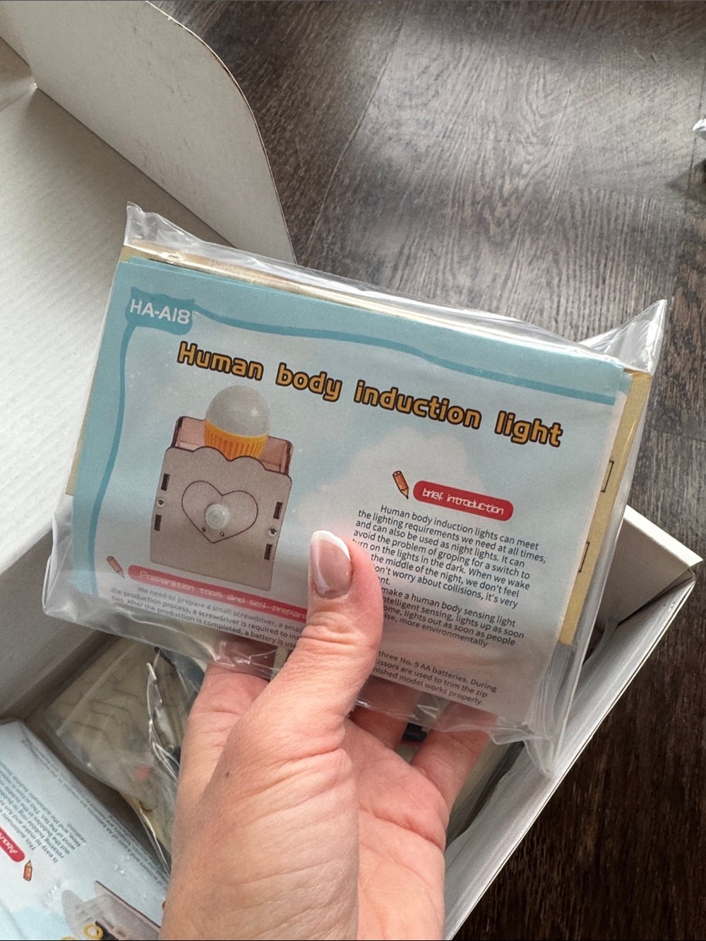 Brand New In Box - STEM Kit for Kids - Learn While You Play (White/Blue) - Picture 8 of 10